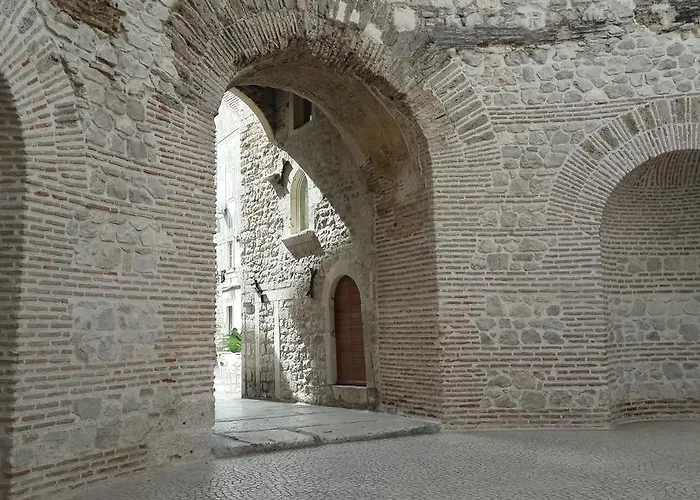 Apartment Peric ゲストハウス スプリト